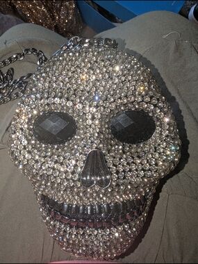 Crystal Skull Embellished Crossbody Bag - Silver